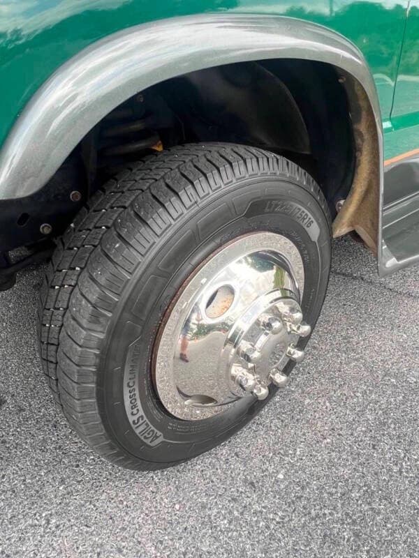 2015 Ford E450 Shuttle Bus - Image 7 2015 Ford E450 Shuttle Bus - Image 7