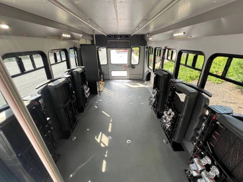 2016 Ford E450 Shuttle Bus - Image 18 2016 Ford E450 Shuttle Bus - Image 18