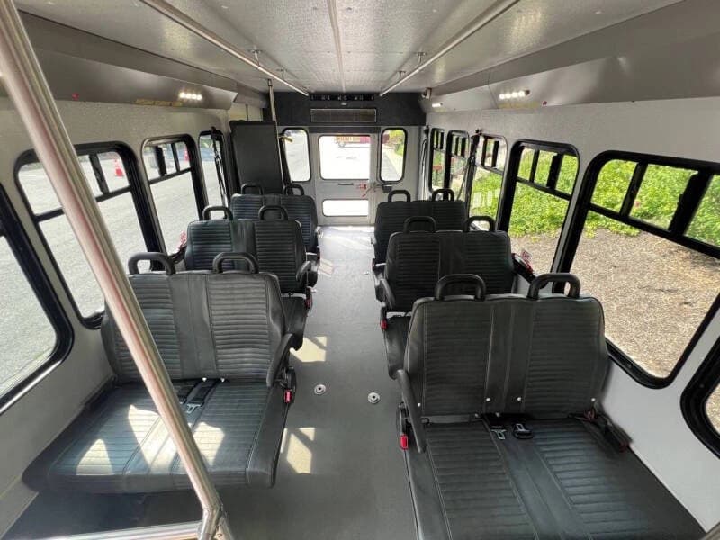 2016 Ford E450 Shuttle Bus - Image 20 2016 Ford E450 Shuttle Bus - Image 20