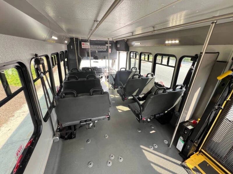 2016 Ford E450 Shuttle Bus - Image 21 2016 Ford E450 Shuttle Bus - Image 21