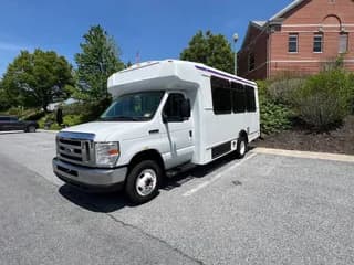 2016 Ford E450 bus 2016 Ford E450 bus