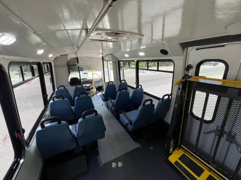 2016 Ford E450 Shuttle Bus - Image 12 2016 Ford E450 Shuttle Bus - Image 12