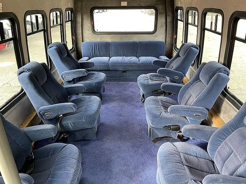 2003 Ford E450 Cutaway Shuttle Bus - Image 13 2003 Ford E450 Cutaway Shuttle Bus - Image 13