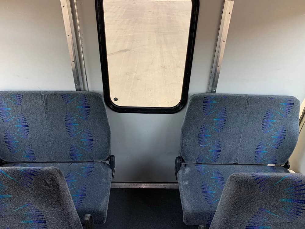 2012 Ford F550 Shuttle Bus - Image 12 2012 Ford F550 Shuttle Bus - Image 12