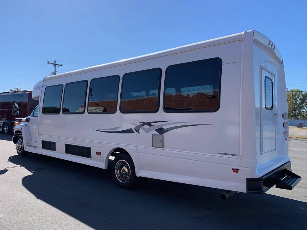 2008 Chevrolet C5500 Shuttle Bus - Image 5 2008 Chevrolet C5500 Shuttle Bus - Image 5