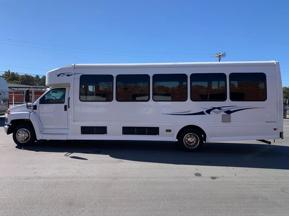 2008 Chevrolet C5500 Shuttle Bus - Image 6 2008 Chevrolet C5500 Shuttle Bus - Image 6