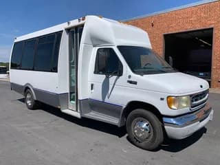 2002 Ford E450 bus 2002 Ford E450 bus