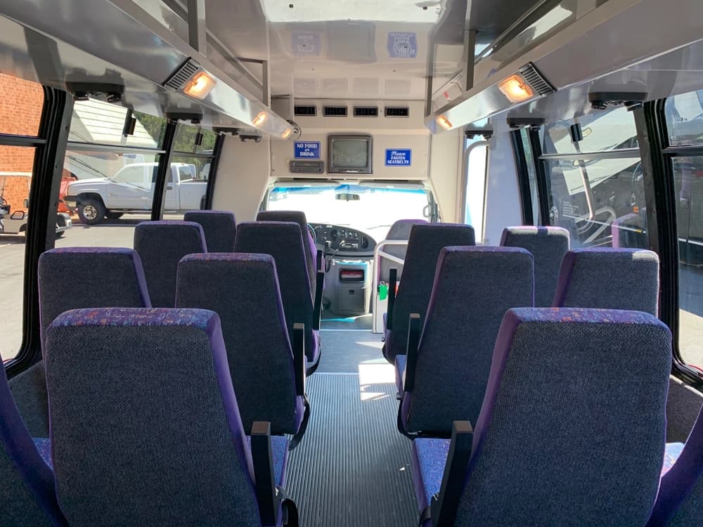 2002 Ford E450 Shuttle Bus - Image 14 2002 Ford E450 Shuttle Bus - Image 14