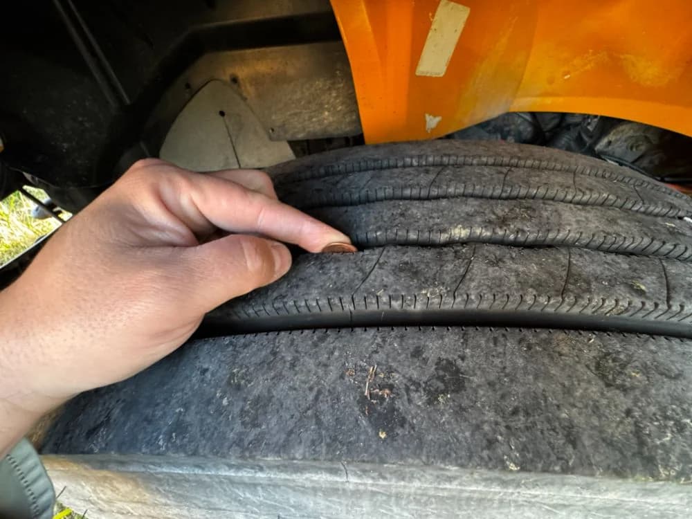 2016 IC 3000 - Thumbnail 18 2016 IC 3000 - Thumbnail 18