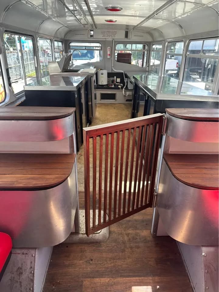 1966 British Leyland Double Decker Conversion - Thumbnail 4 1966 British Leyland Double Decker Conversion - Thumbnail 4