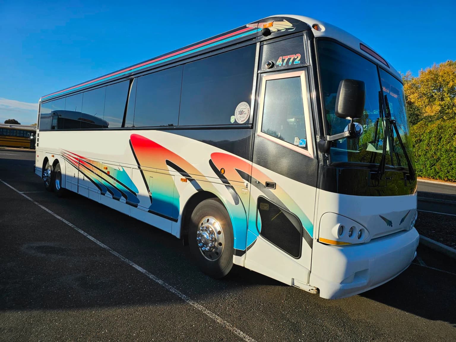 2016 MCI D4005 - Thumbnail 5 2016 MCI D4005 - Thumbnail 5