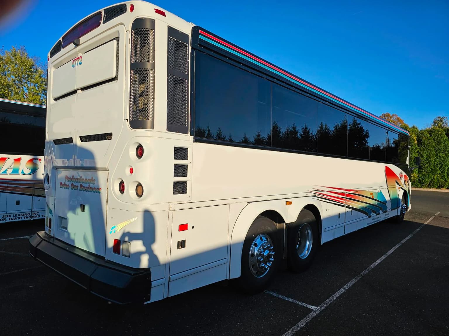 2016 MCI D4005 - Thumbnail 2 2016 MCI D4005 - Thumbnail 2