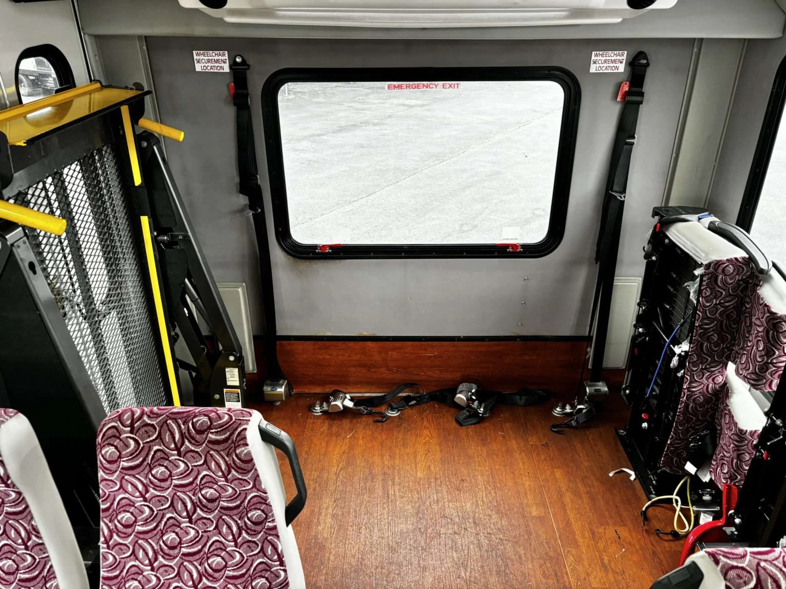 2015 Freightliner Goshen ADA 34P - Thumbnail 10 2015 Freightliner Goshen ADA 34P - Thumbnail 10