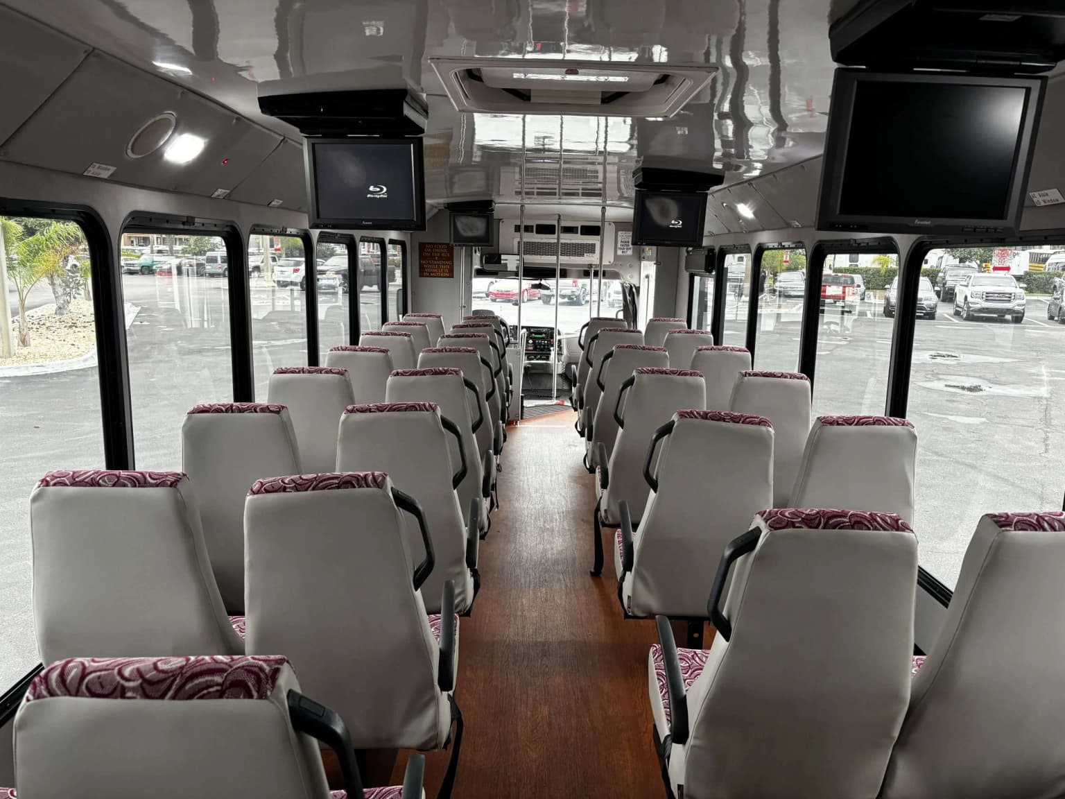 2015 Freightliner Goshen ADA 34P - Thumbnail 12 2015 Freightliner Goshen ADA 34P - Thumbnail 12