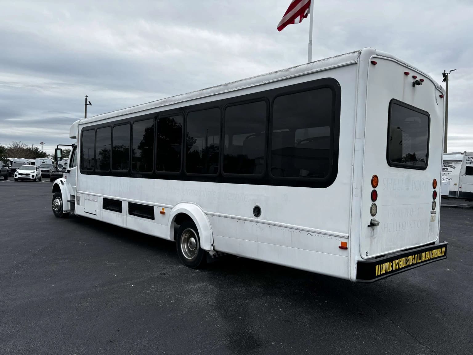 2015 Freightliner Goshen ADA 34P - Thumbnail 5 2015 Freightliner Goshen ADA 34P - Thumbnail 5