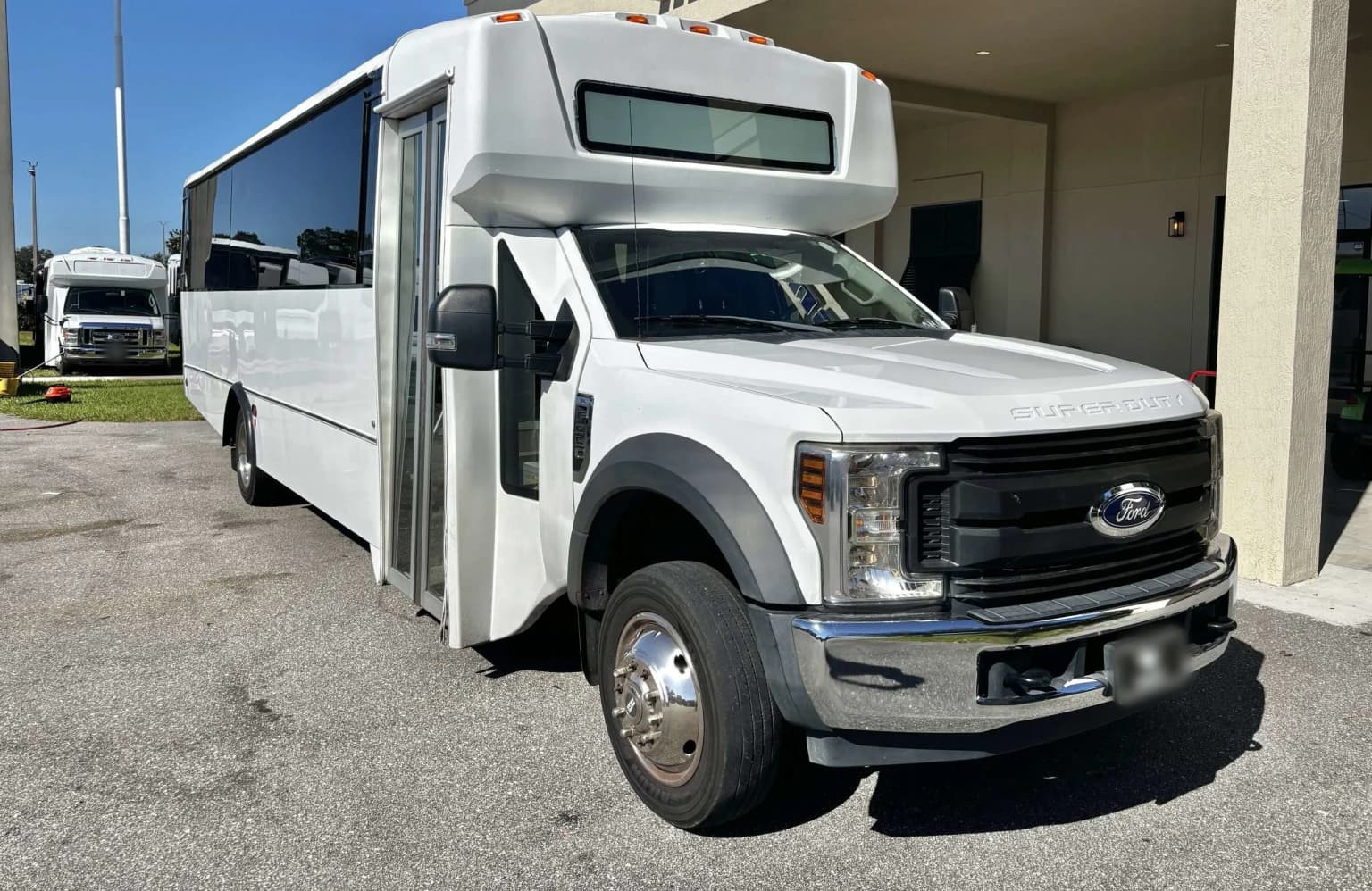2020 Ford F-550 bus 2020 Ford F-550 bus