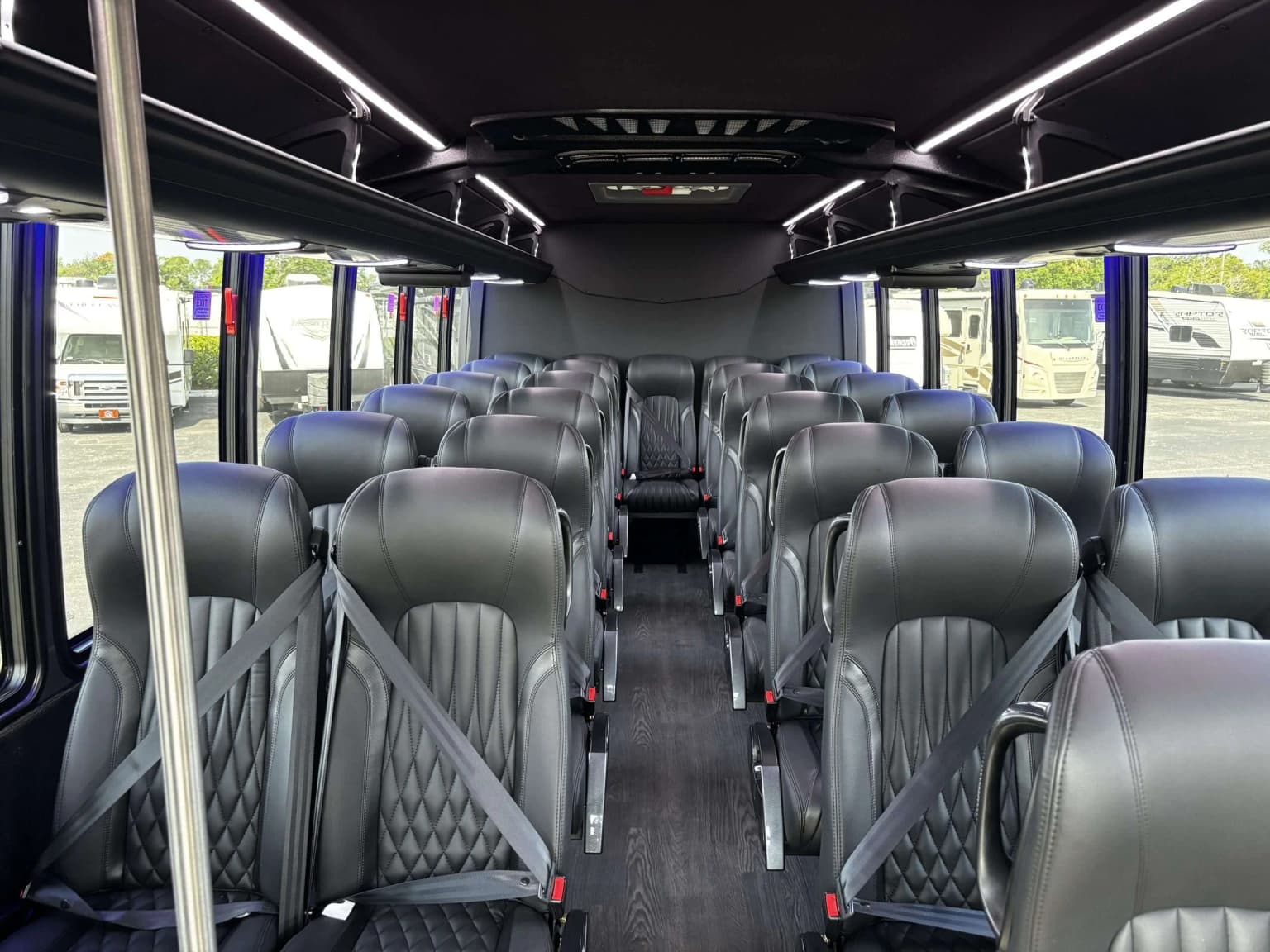 2024 Ford F-600 Grech 28P GM33 - Thumbnail 6 2024 Ford F-600 Grech 28P GM33 - Thumbnail 6