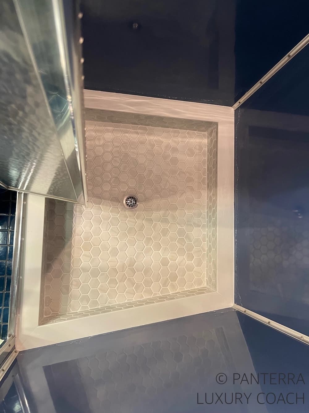 1990 Prevost American Coach XL 40 Coach - Thumbnail 41 1990 Prevost American Coach XL 40 Coach - Thumbnail 41