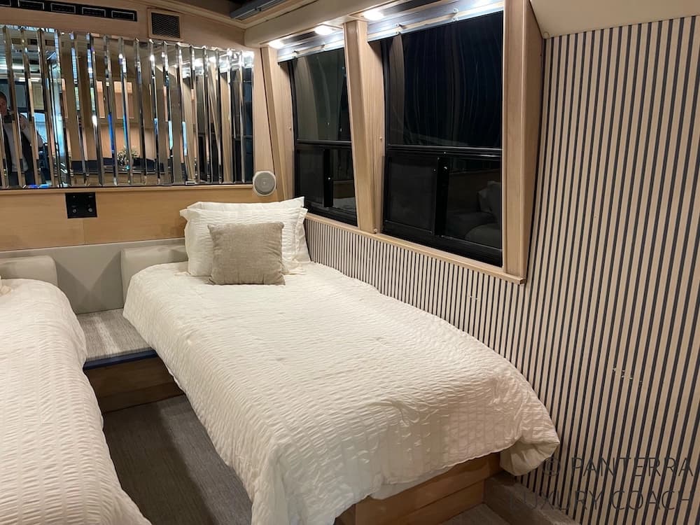 1990 Prevost American Coach XL 40 Coach - Thumbnail 48 1990 Prevost American Coach XL 40 Coach - Thumbnail 48