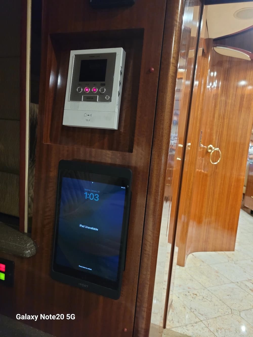 2005 Prevost Marathon XLII Coach - Thumbnail 25 2005 Prevost Marathon XLII Coach - Thumbnail 25