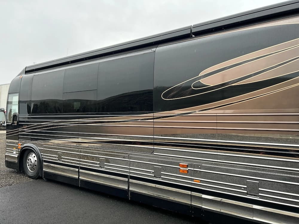 2005 Prevost Marathon XLII Coach - Thumbnail 44 2005 Prevost Marathon XLII Coach - Thumbnail 44