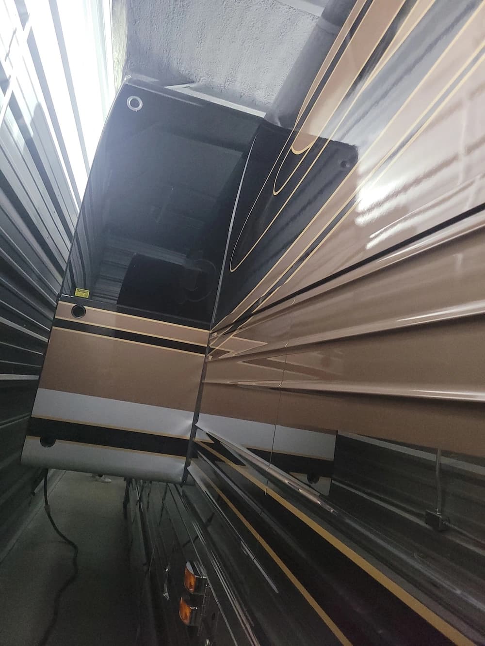 2005 Prevost Marathon XLII Coach - Thumbnail 48 2005 Prevost Marathon XLII Coach - Thumbnail 48