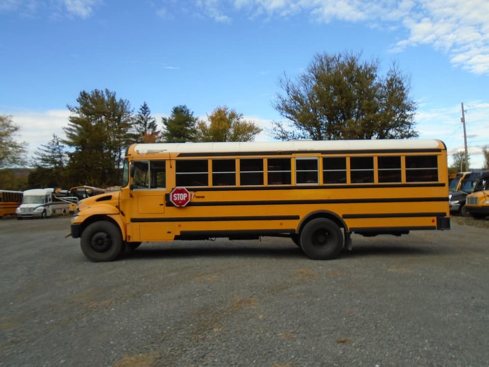 2017 International IC CE School Bus - Thumbnail 3 2017 International IC CE School Bus - Thumbnail 3