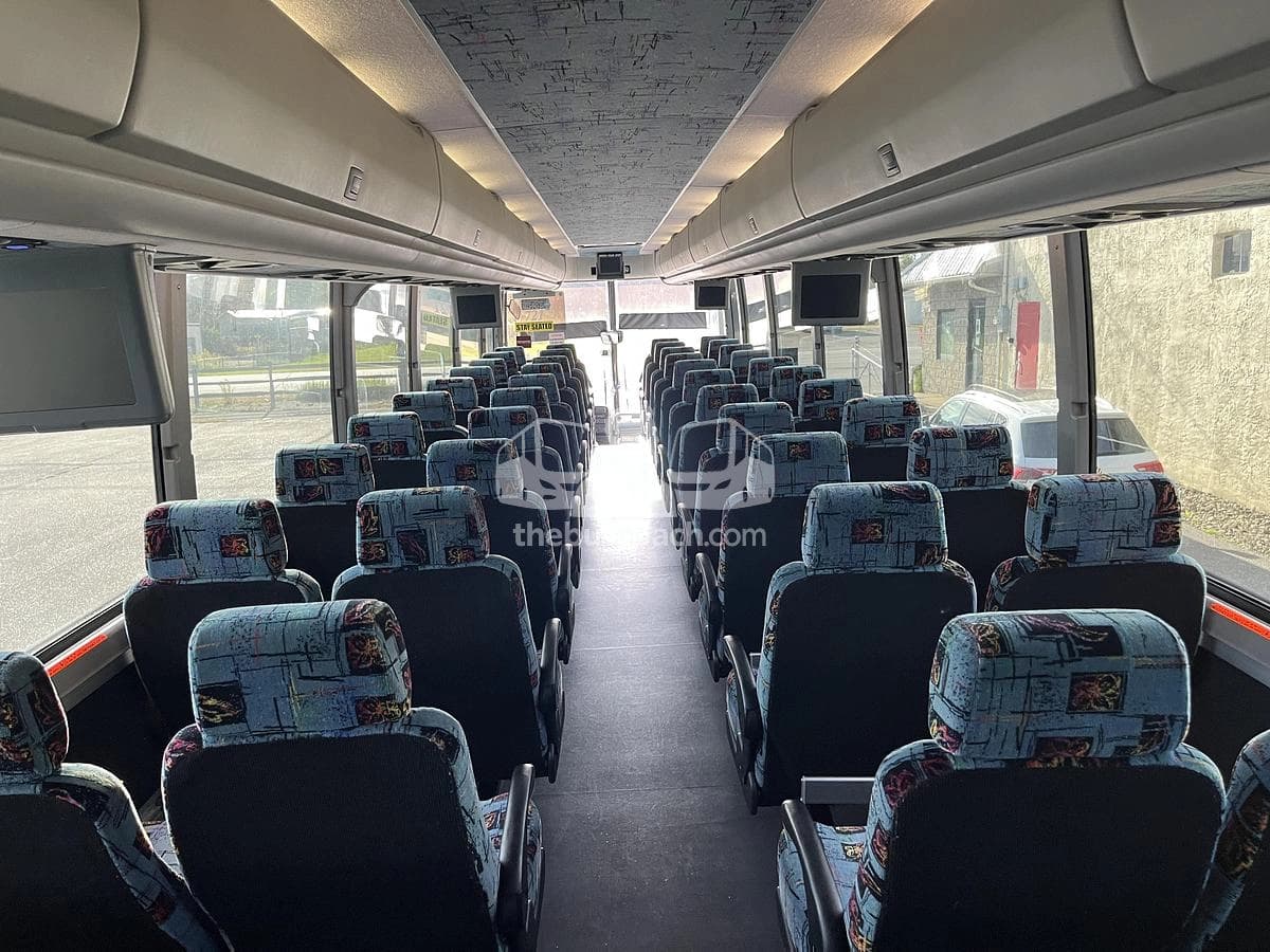 2006 Prevost H3-45 - Thumbnail 18 2006 Prevost H3-45 - Thumbnail 18