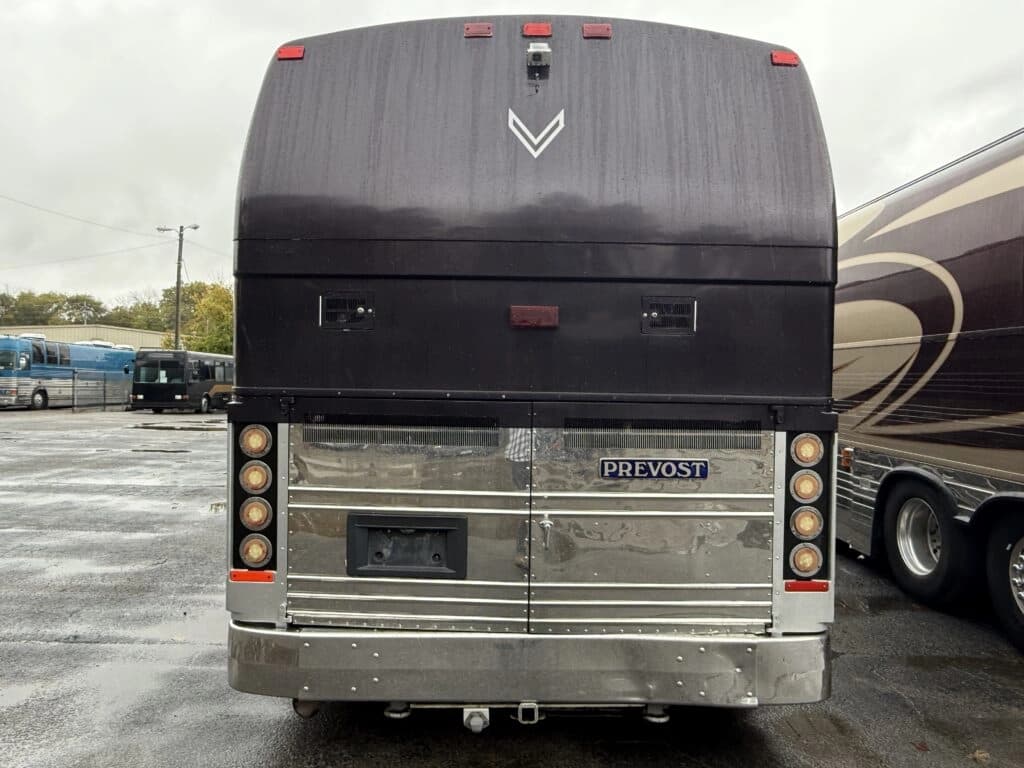 1999 Prevost XL 9 Motorhome - Thumbnail 4 1999 Prevost XL 9 Motorhome - Thumbnail 4