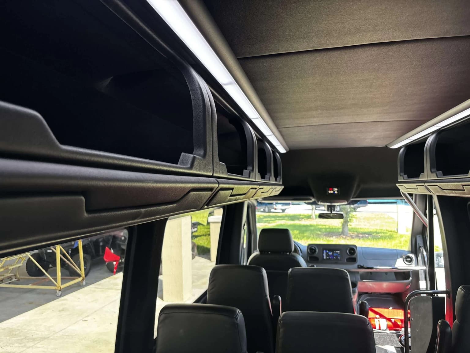 2023 Sprinter 3500 LA West Shuttle - Thumbnail 9 2023 Sprinter 3500 LA West Shuttle - Thumbnail 9