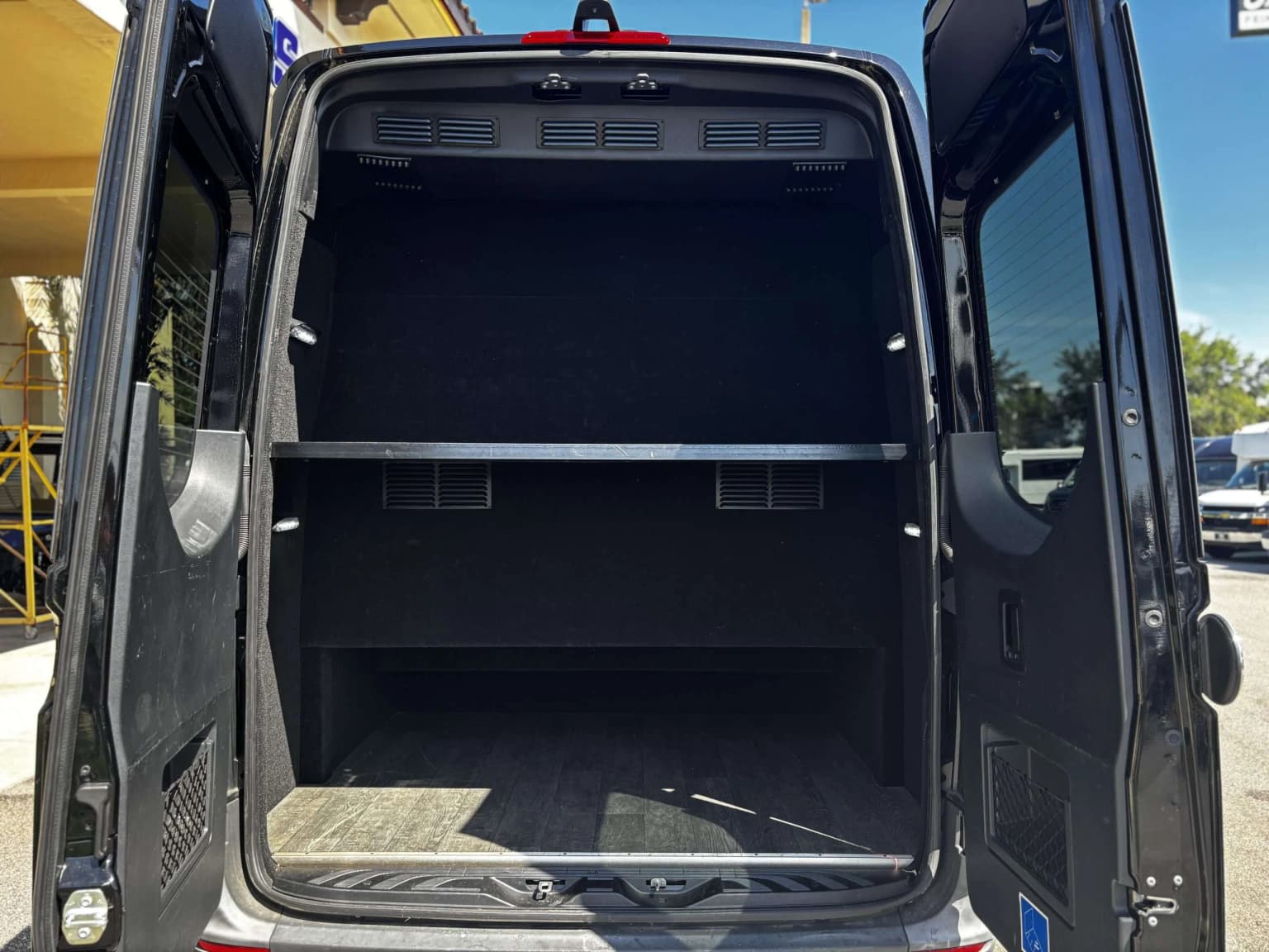 2023 Sprinter 3500 LA West Shuttle - Thumbnail 11 2023 Sprinter 3500 LA West Shuttle - Thumbnail 11