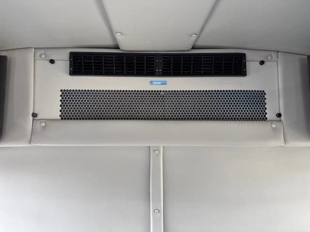 2016 Ford F550 Super Duty Shuttle Bus - Thumbnail 26 2016 Ford F550 Super Duty Shuttle Bus - Thumbnail 26