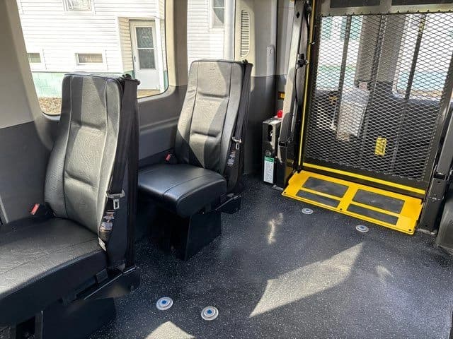 2023 Ford Transit 350 XL - Thumbnail 18 2023 Ford Transit 350 XL - Thumbnail 18