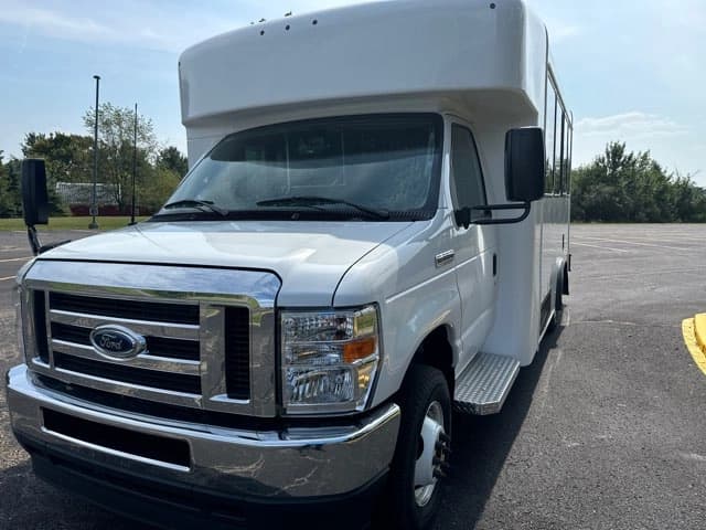 2024 Ford E350 Endera ADA Shuttle Bus - Thumbnail 5 2024 Ford E350 Endera ADA Shuttle Bus - Thumbnail 5