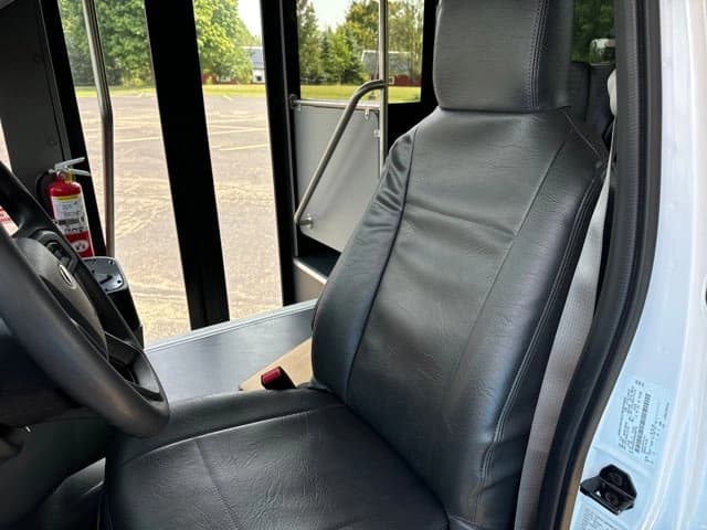 2024 Ford E450 Endera ADA Shuttle Bus - Thumbnail 17 2024 Ford E450 Endera ADA Shuttle Bus - Thumbnail 17