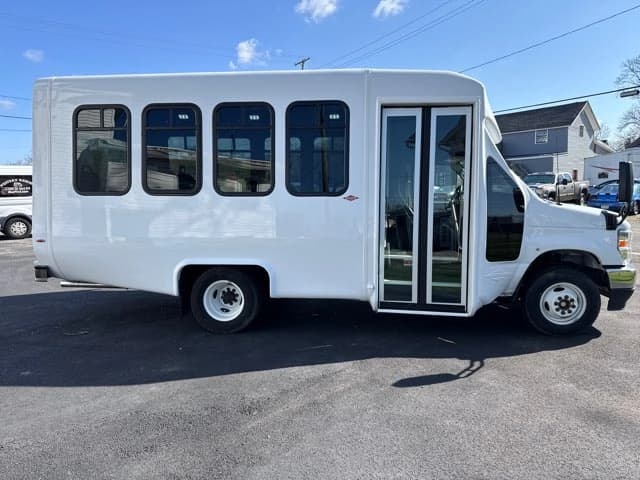 2024 Ford E350 Shuttle Bus - Thumbnail 2 2024 Ford E350 Shuttle Bus - Thumbnail 2