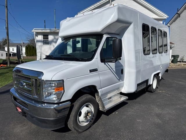 2024 Ford E350 Shuttle Bus - Thumbnail 3 2024 Ford E350 Shuttle Bus - Thumbnail 3