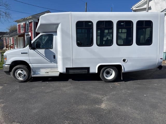 2024 Ford E350 Shuttle Bus - Thumbnail 4 2024 Ford E350 Shuttle Bus - Thumbnail 4