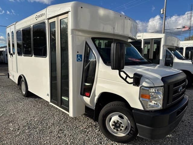 2025 Ford E450 bus 2025 Ford E450 bus
