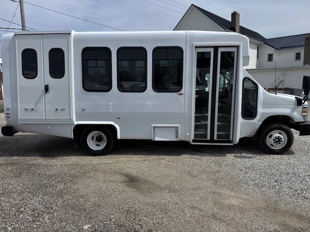 2025 Ford E350 ADA Shuttle Bus - Thumbnail 2 2025 Ford E350 ADA Shuttle Bus - Thumbnail 2