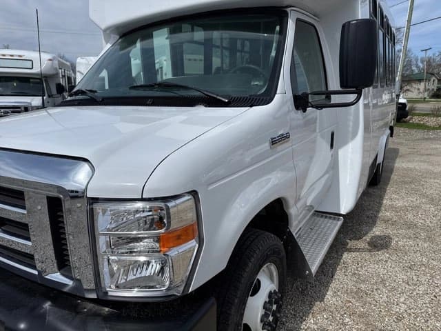 2025 Ford E350 ADA Shuttle Bus - Thumbnail 5 2025 Ford E350 ADA Shuttle Bus - Thumbnail 5