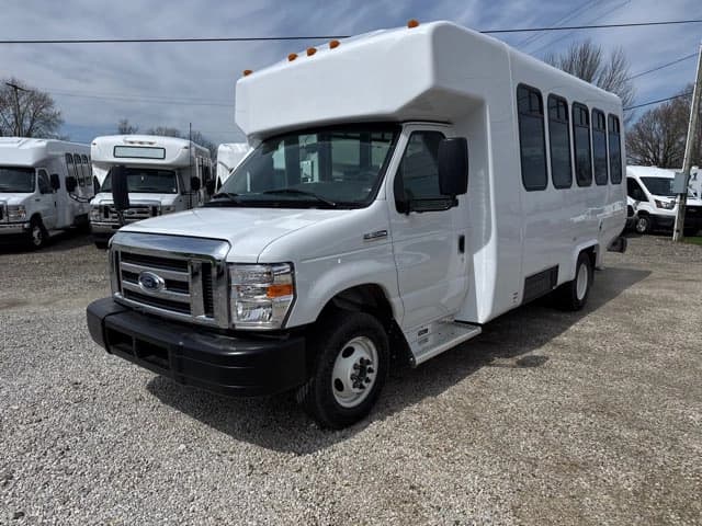 2025 Ford E350 bus 2025 Ford E350 bus