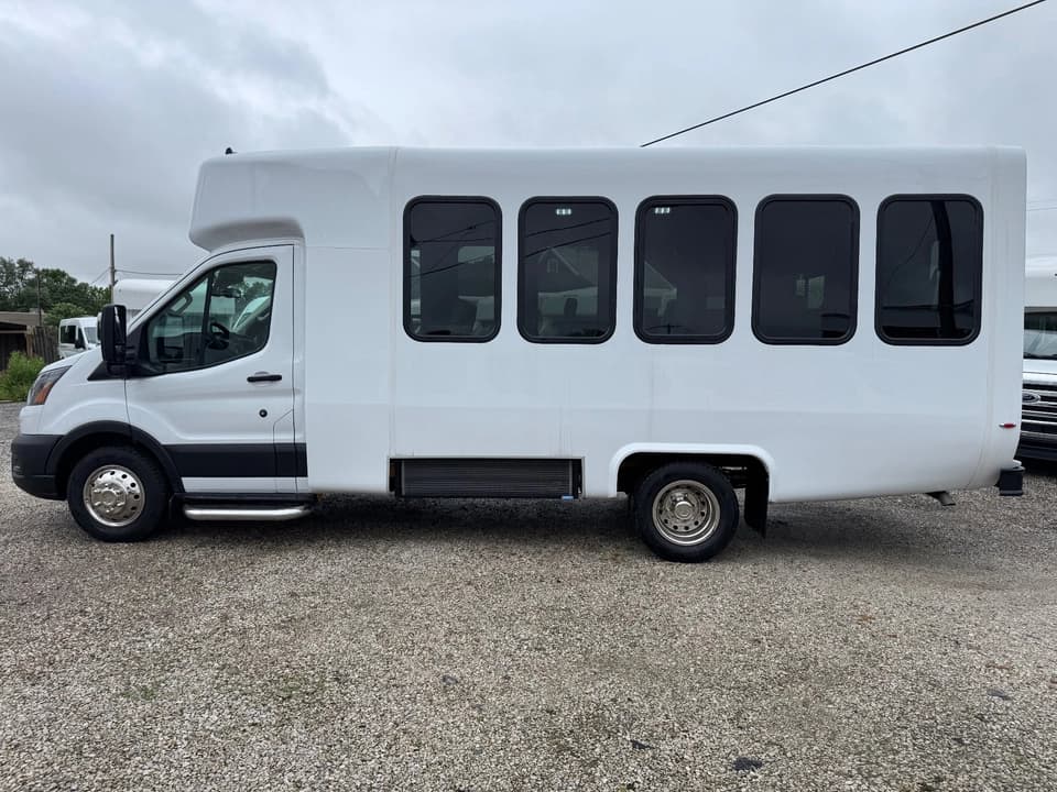 2025 Ford Transit 350 Cutaway ADA Shuttle Bus - Thumbnail 4 2025 Ford Transit 350 Cutaway ADA Shuttle Bus - Thumbnail 4