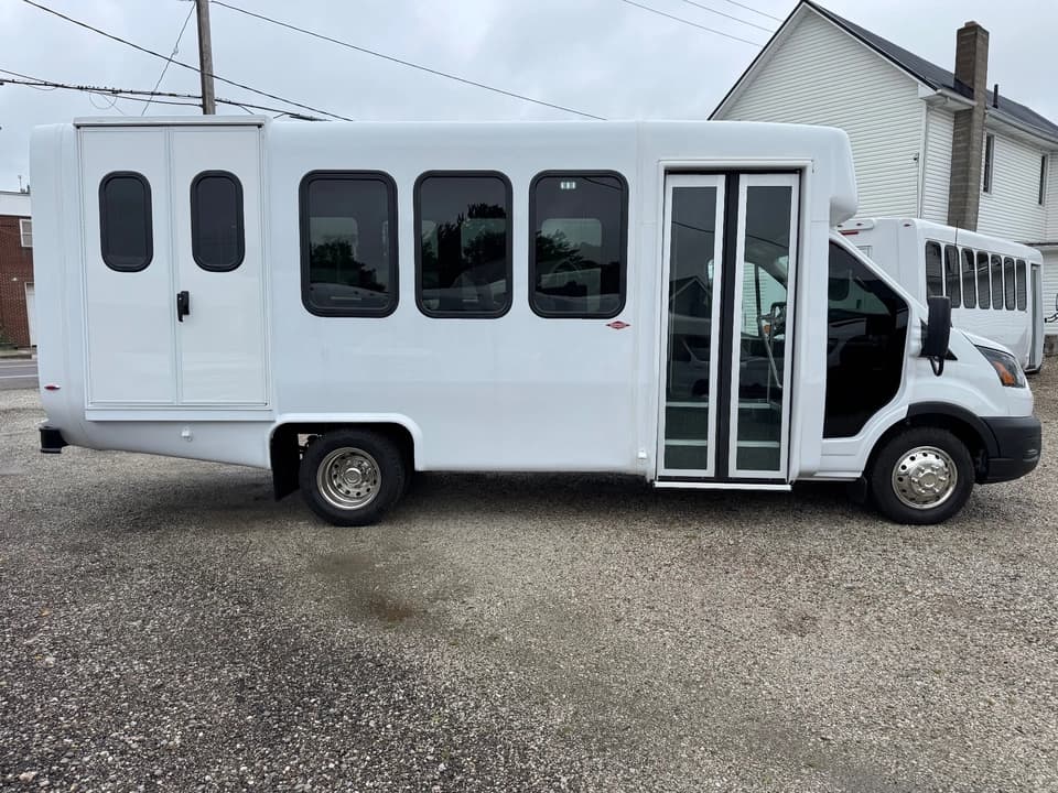 2025 Ford Transit 350 Cutaway ADA Shuttle Bus - Thumbnail 6 2025 Ford Transit 350 Cutaway ADA Shuttle Bus - Thumbnail 6