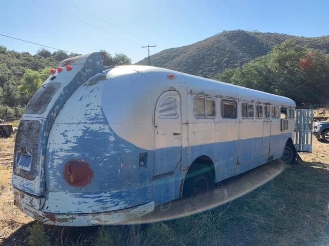 1953 Flxible Greyhound Motor Home Conversion - Thumbnail 2 1953 Flxible Greyhound Motor Home Conversion - Thumbnail 2