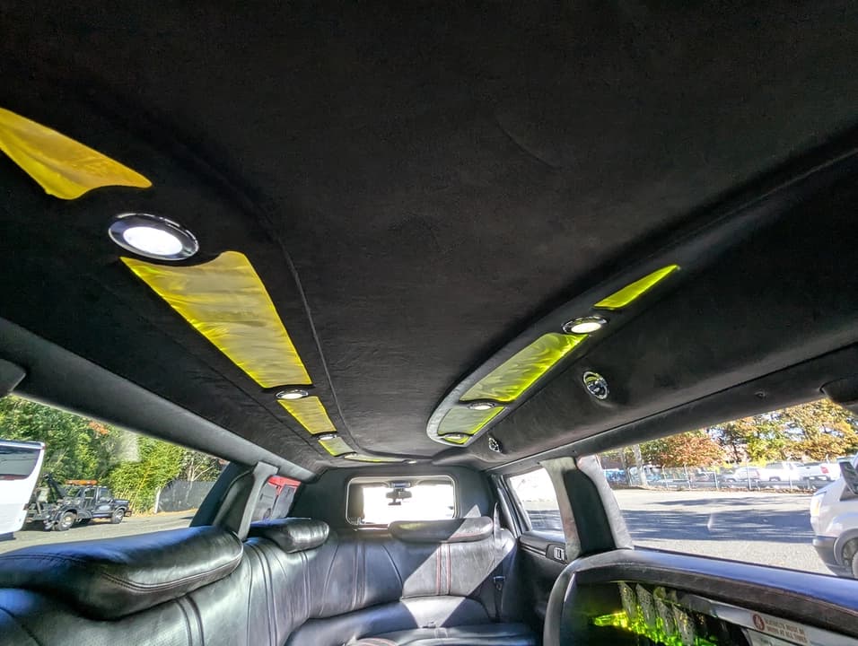 2013 Krystal MKT 120 Krystal Limousine - Thumbnail 2 2013 Krystal MKT 120 Krystal Limousine - Thumbnail 2