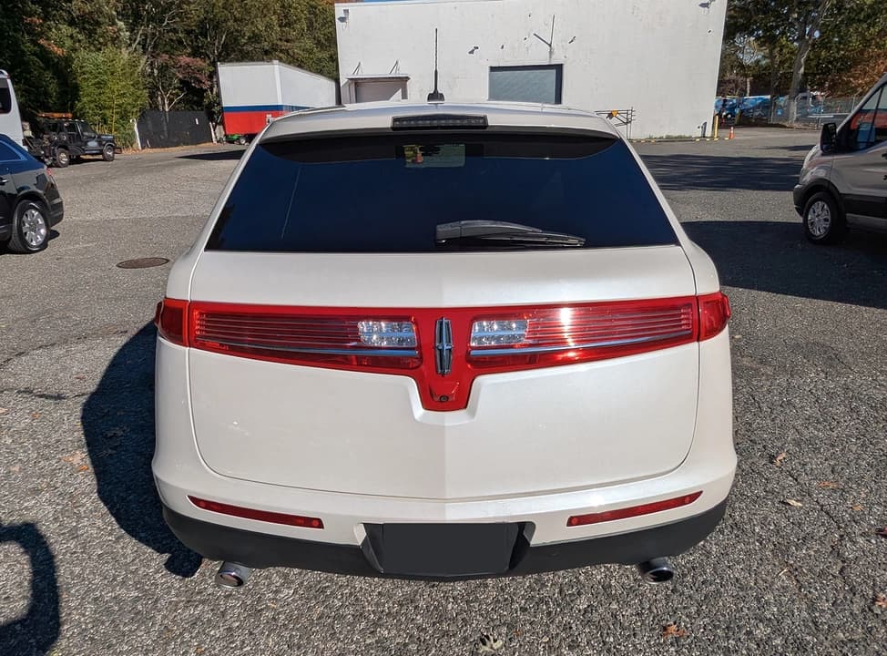 2013 Krystal MKT 120 Krystal Limousine - Thumbnail 3 2013 Krystal MKT 120 Krystal Limousine - Thumbnail 3