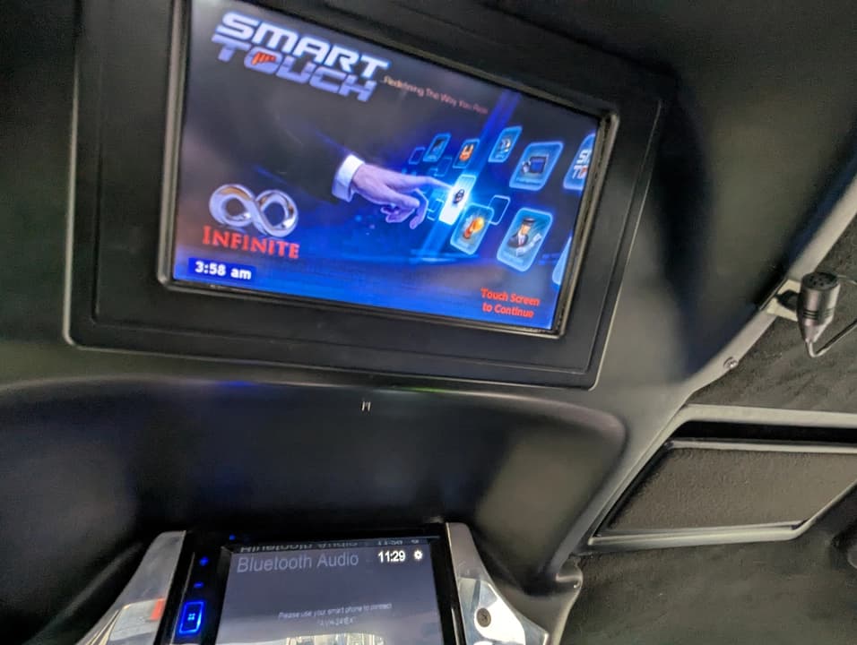 2013 Krystal MKT 120 Krystal Limousine - Thumbnail 7 2013 Krystal MKT 120 Krystal Limousine - Thumbnail 7