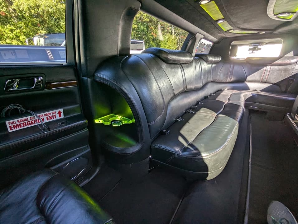 2013 Krystal MKT 120 Krystal Limousine - Thumbnail 9 2013 Krystal MKT 120 Krystal Limousine - Thumbnail 9