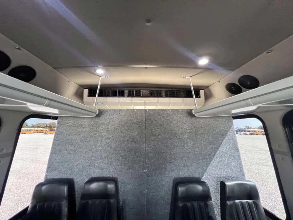 2022 Ford F550 Diamond VIP Shuttle Bus - Thumbnail 11 2022 Ford F550 Diamond VIP Shuttle Bus - Thumbnail 11